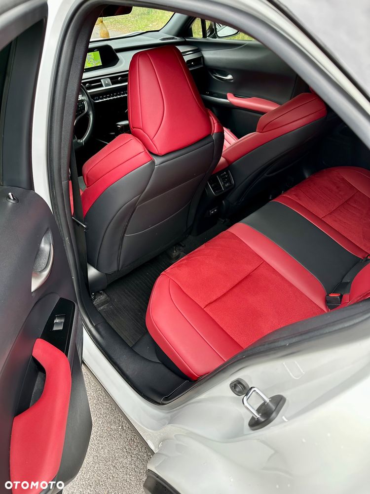 Lexus UX 250h Prestige 2WD - 23