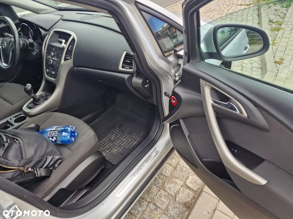 Opel Astra - 8