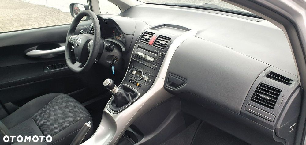 Toyota Auris - 7