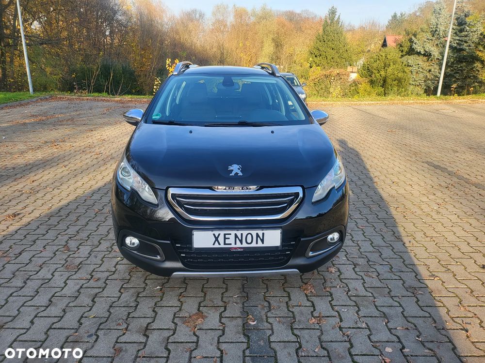 Peugeot 2008 1.2 Pure Tech Allure S&S - 8