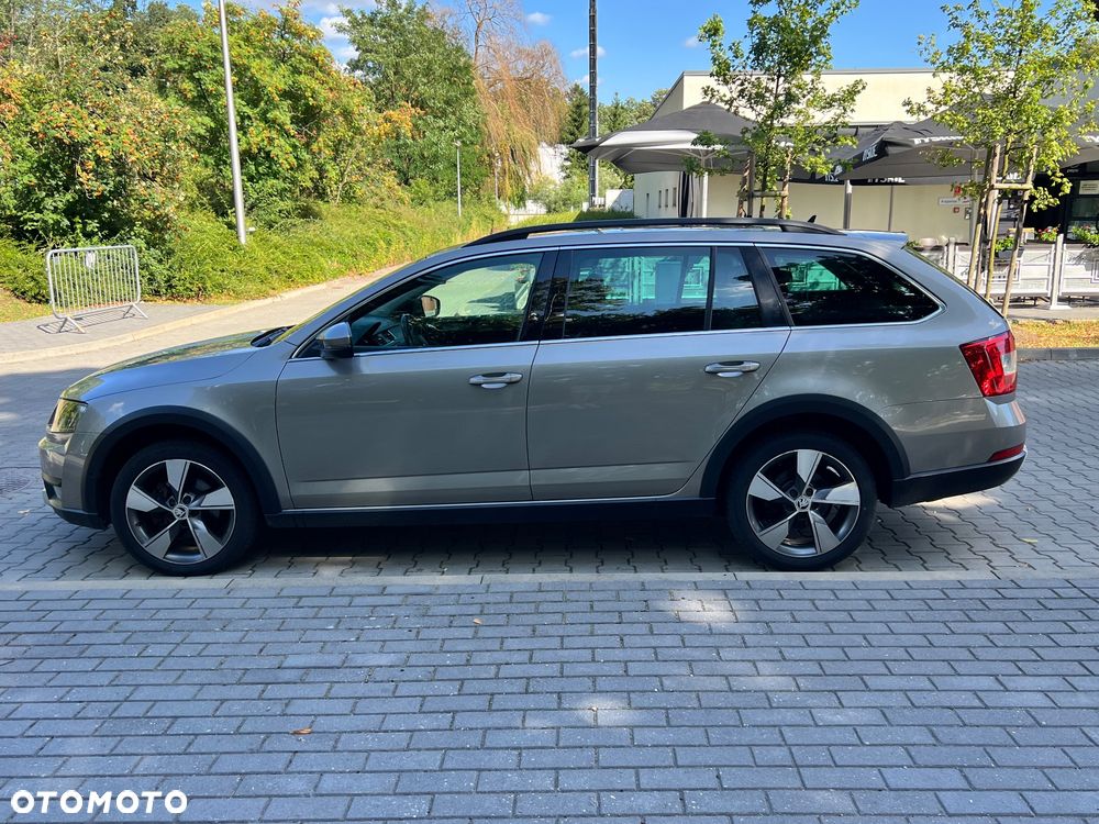 Skoda Octavia 2.0 TDI 4x4 Scout - 9