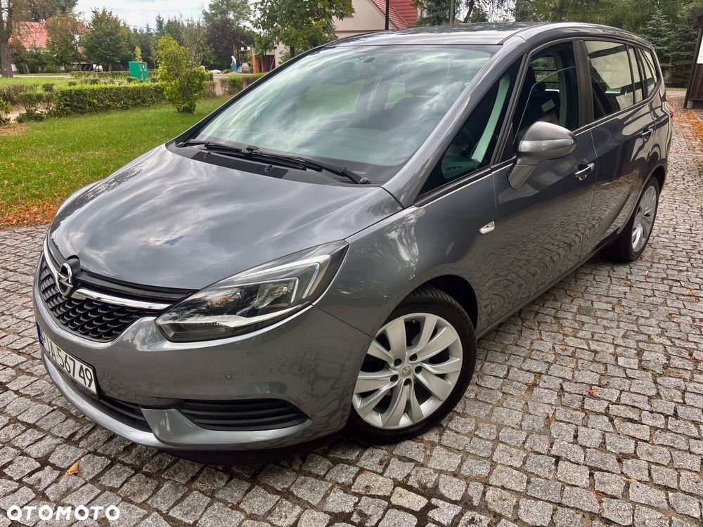 Opel Zafira - 10