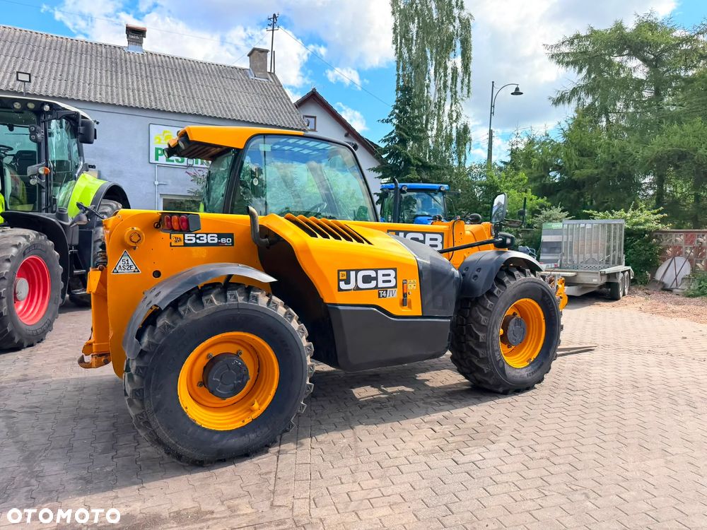 JCB 536-60 Agri Plus - 12