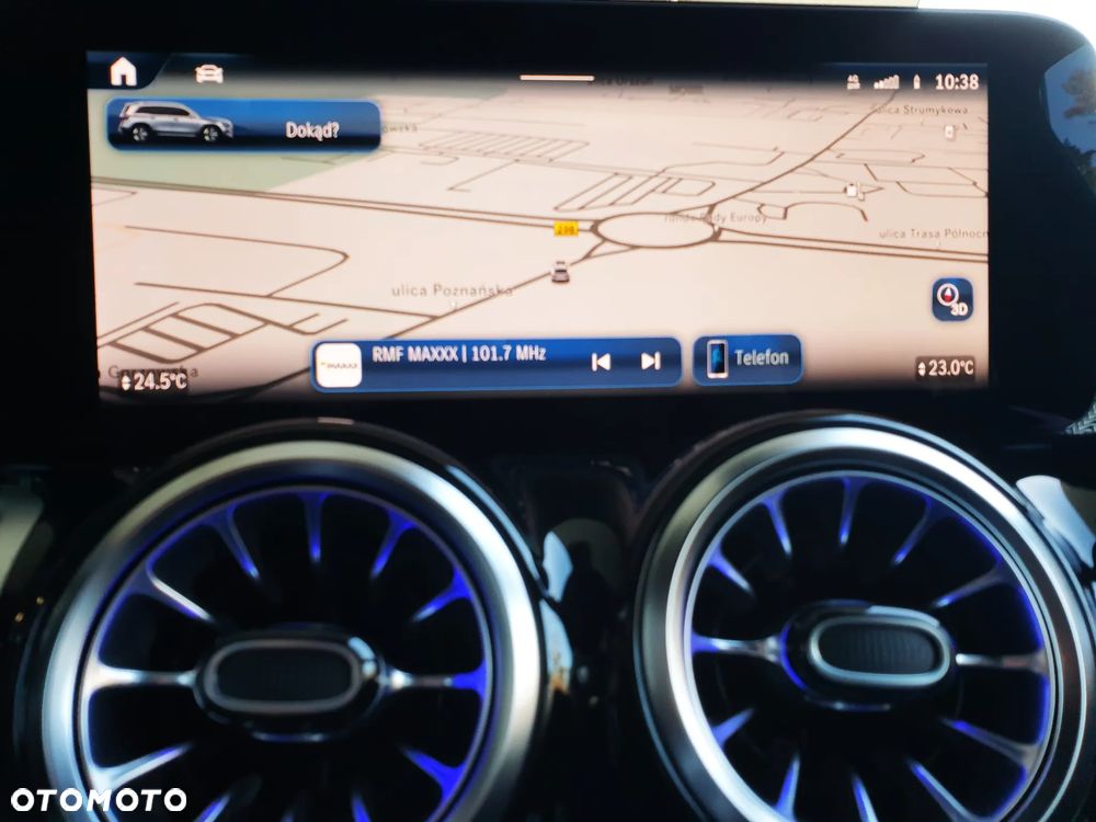 Mercedes-Benz GLB 200 d AMG Line 8G-DCT - 24