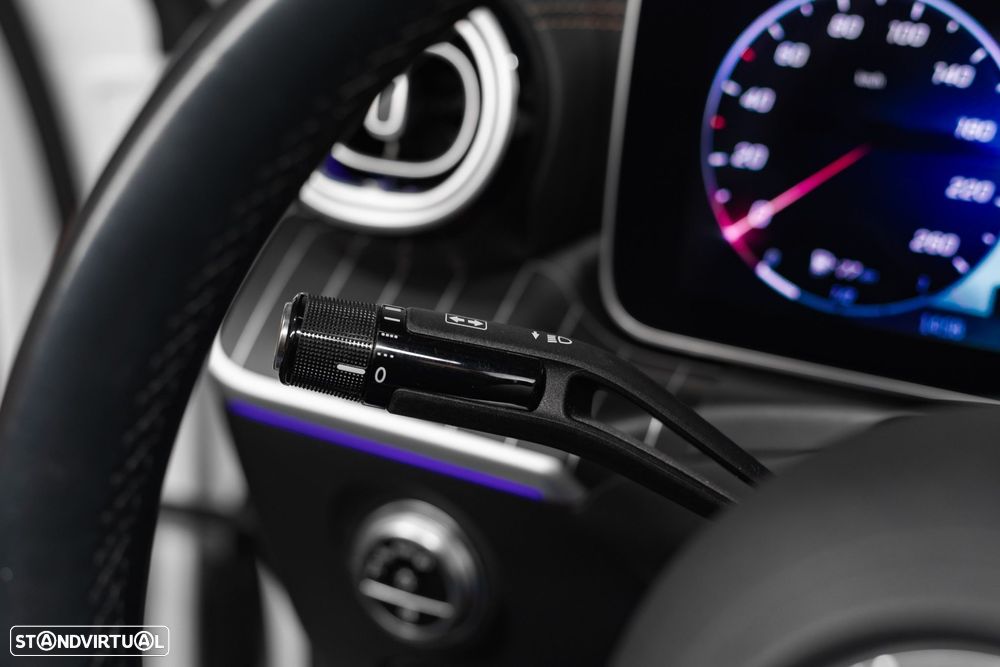 Mercedes-Benz C 300 e 9G-TRONIC AMG Line - 10