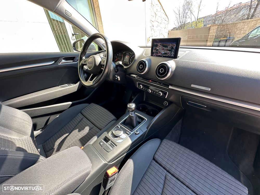 Audi A3 1.6 TDI Sport - 15
