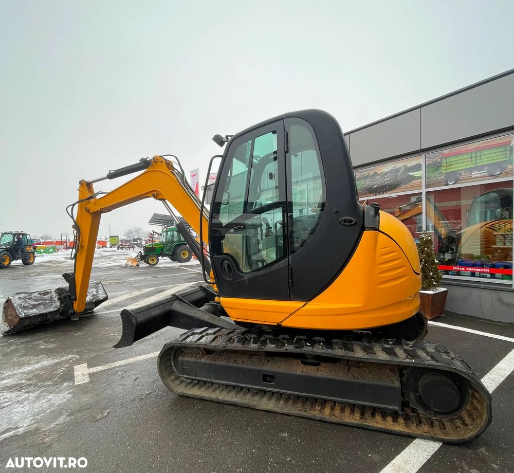 JCB 8080 - 7