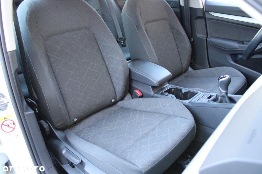 Volkswagen Golf - 35