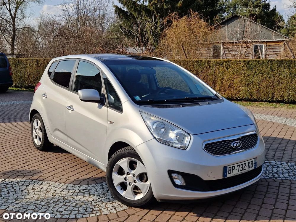 Kia Venga 1.6 CRDi 128 Dream-Team Edition - 2