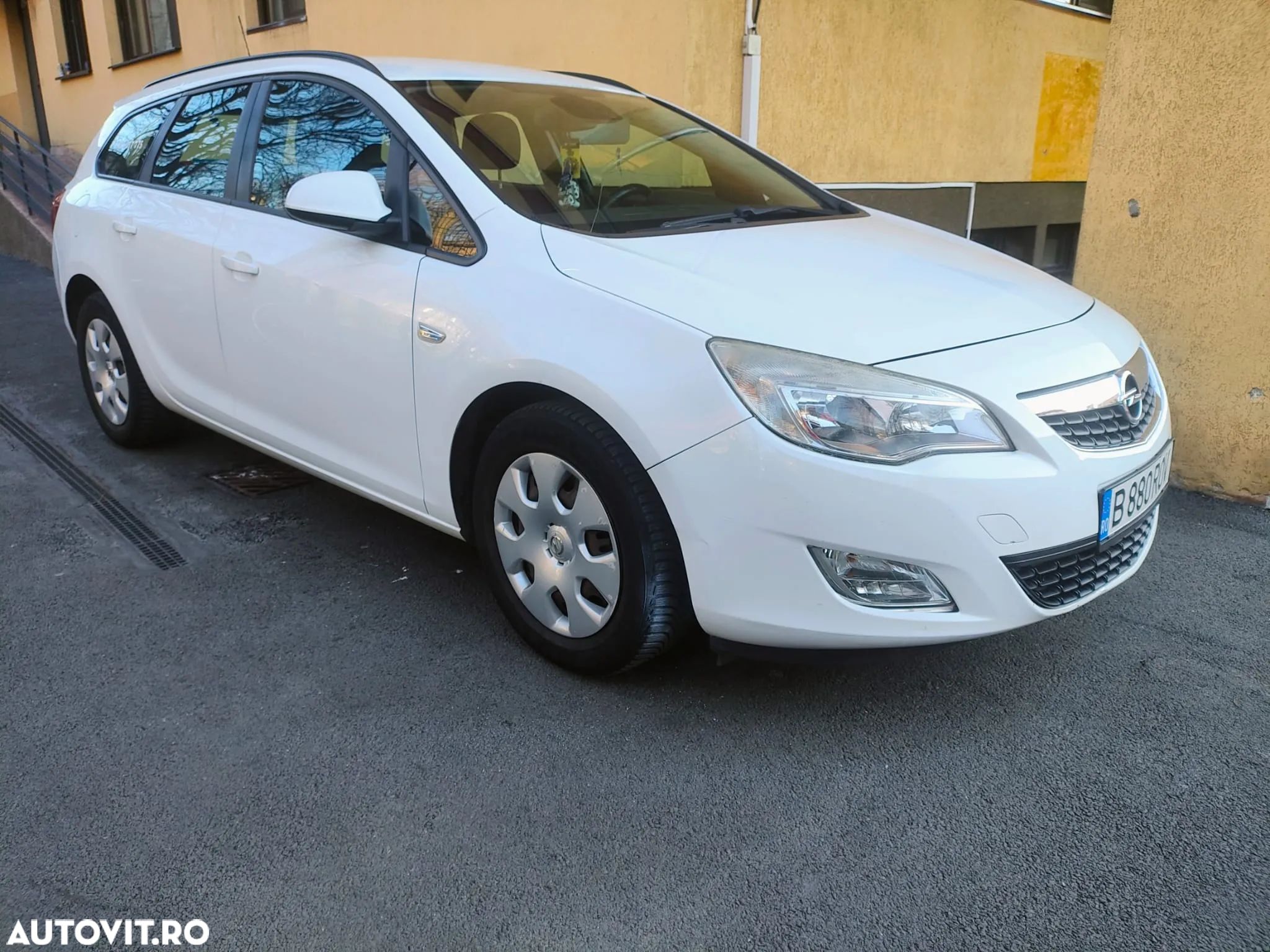 Opel Astra - 1