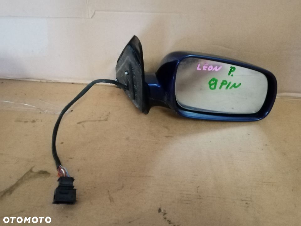 Lusterko zewnętrzne prawe 9 PIN Seat Leon I - 1