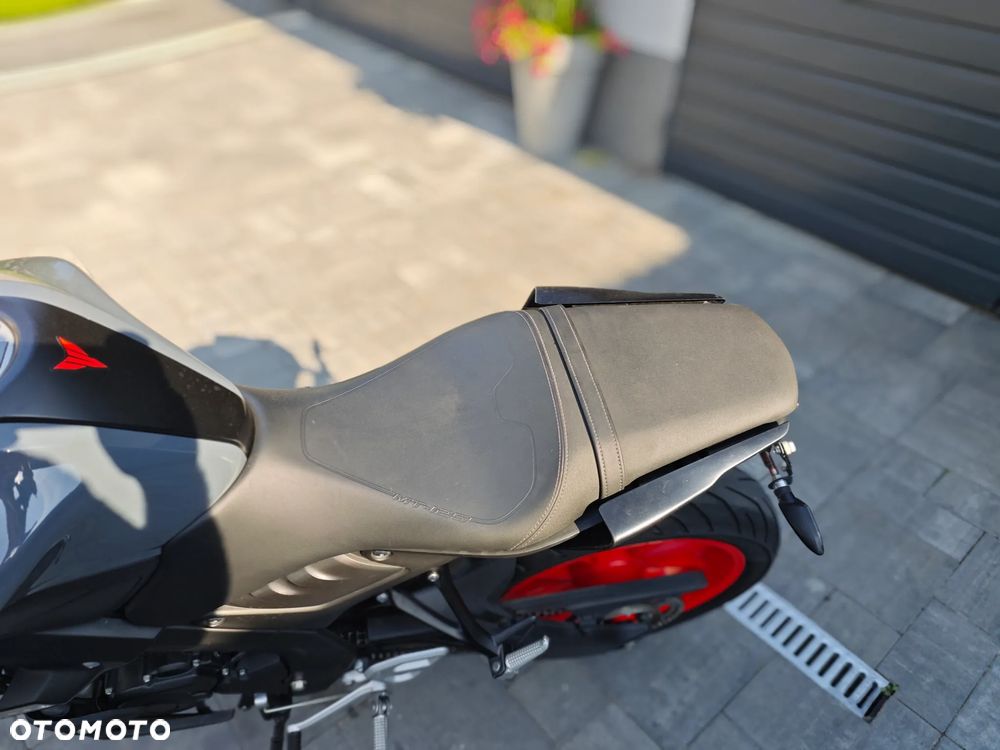 Yamaha MT - 29