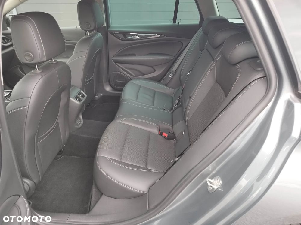 Opel Insignia 2.0 CDTI Business Elegance S&S - 24