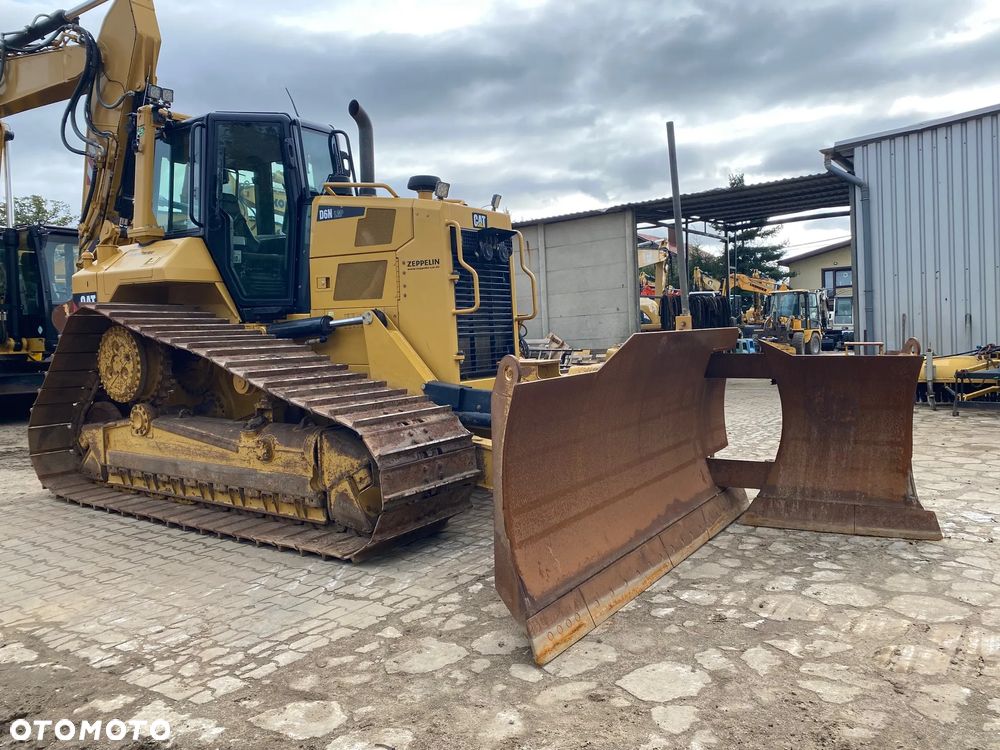 Caterpillar CAT D6N LGP, 2017 ROK, 8000 MTH, Z NIEMIEC, SUPER UTRZYMANY - 6