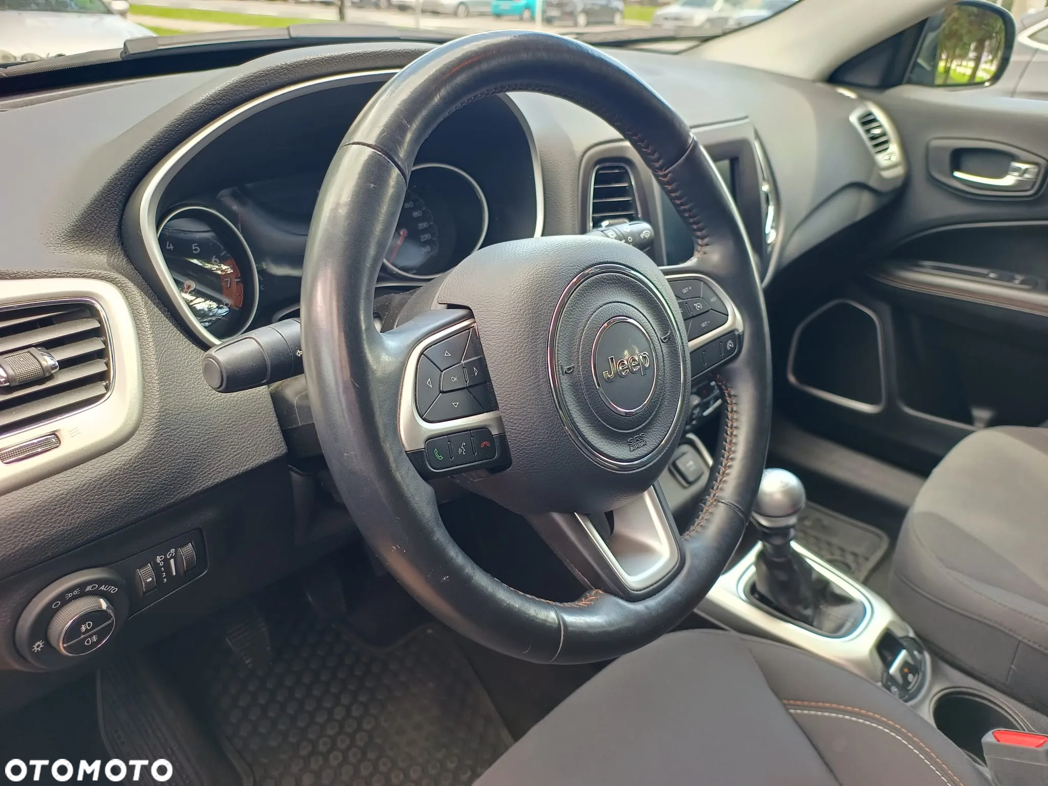 Jeep Compass 1.4 MultiAir Longitude - 14