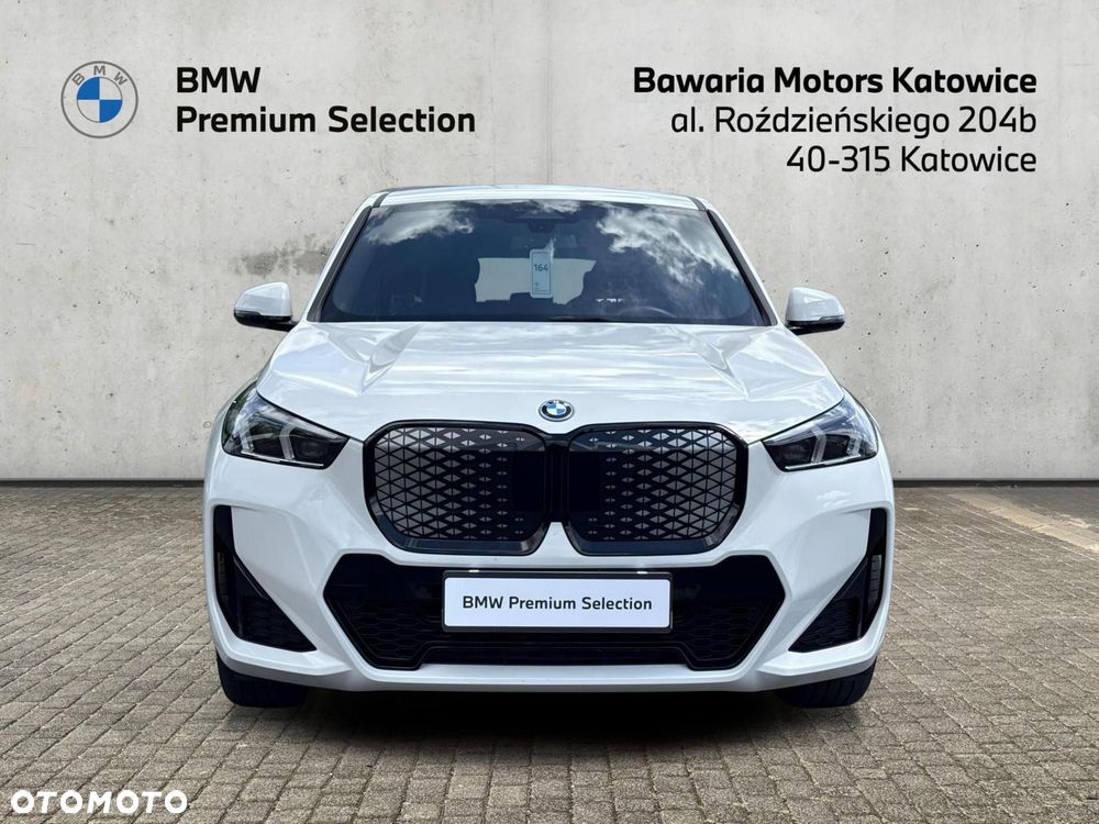 BMW iX1 - 10