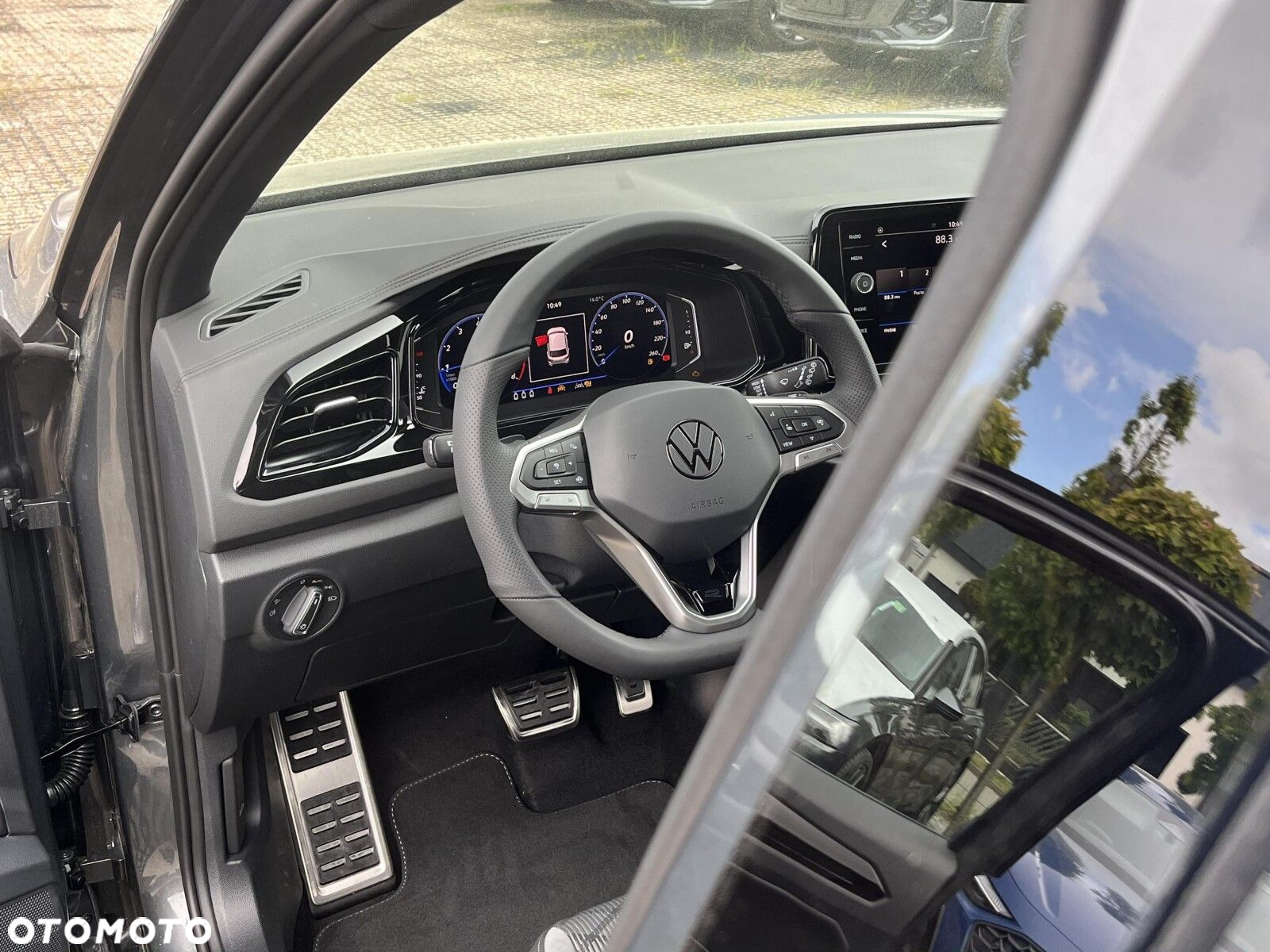 Volkswagen T-Roc - 16