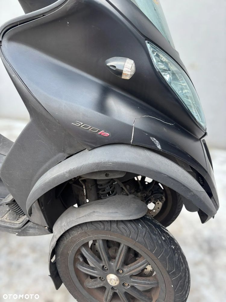 Piaggio MP-3 - 13