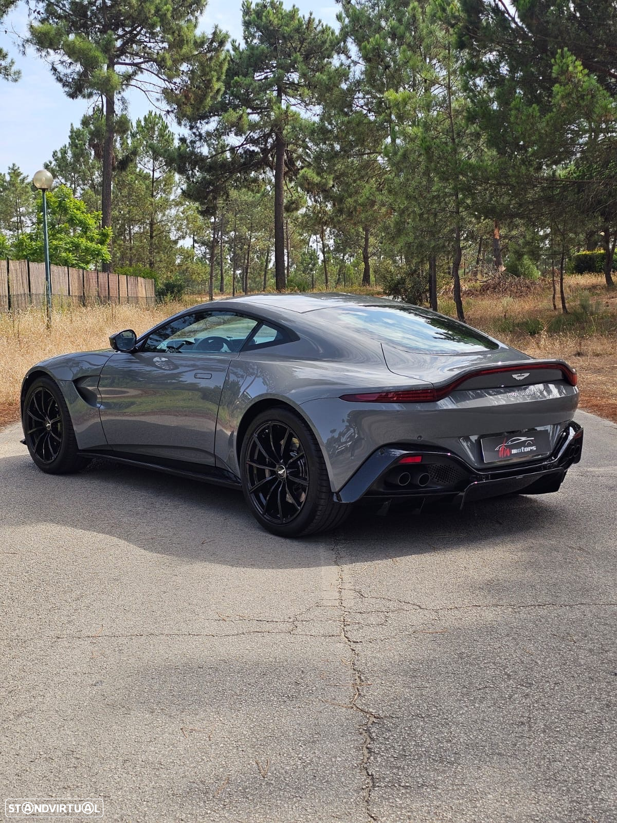 Aston Martin Vantage Coupe V8 - 3