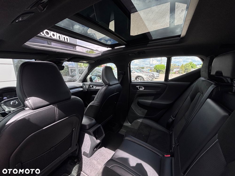Volvo XC 40 D3 SCR R-Design - 37