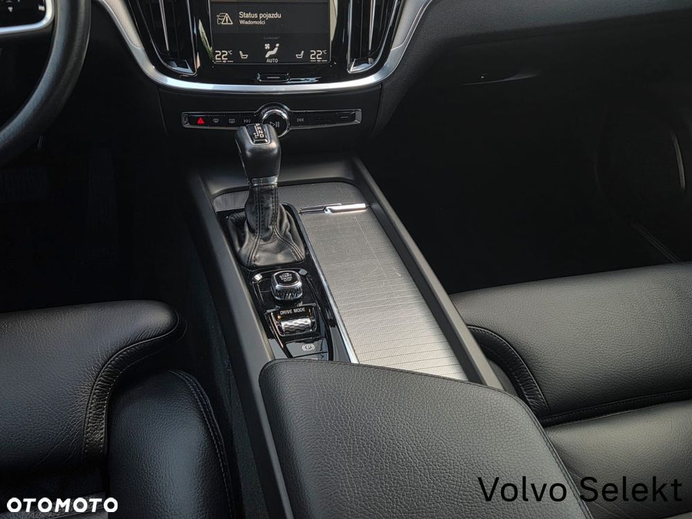 Volvo V60 Cross Country - 15