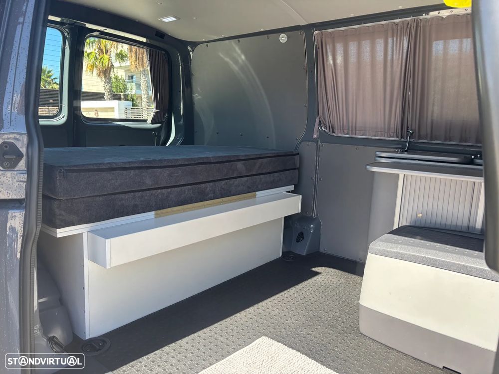 VW Transporter California T6.1 Beach Camper - 13