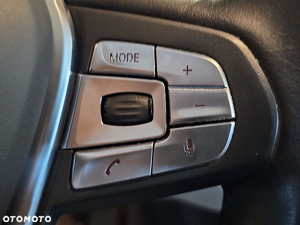 BMW X3 xDrive20d - 16