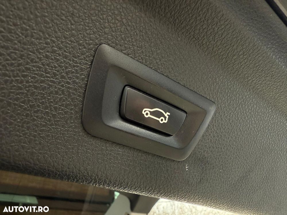 BMW Seria 3 320d GT Luxury Line - 32