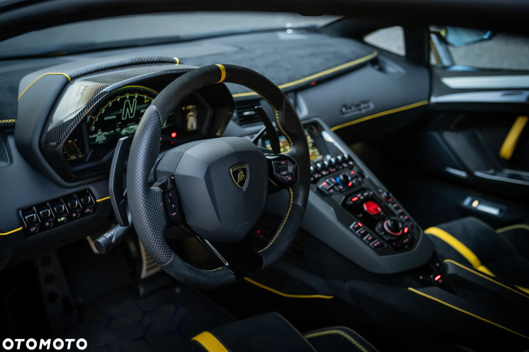 Lamborghini Aventador S - 23