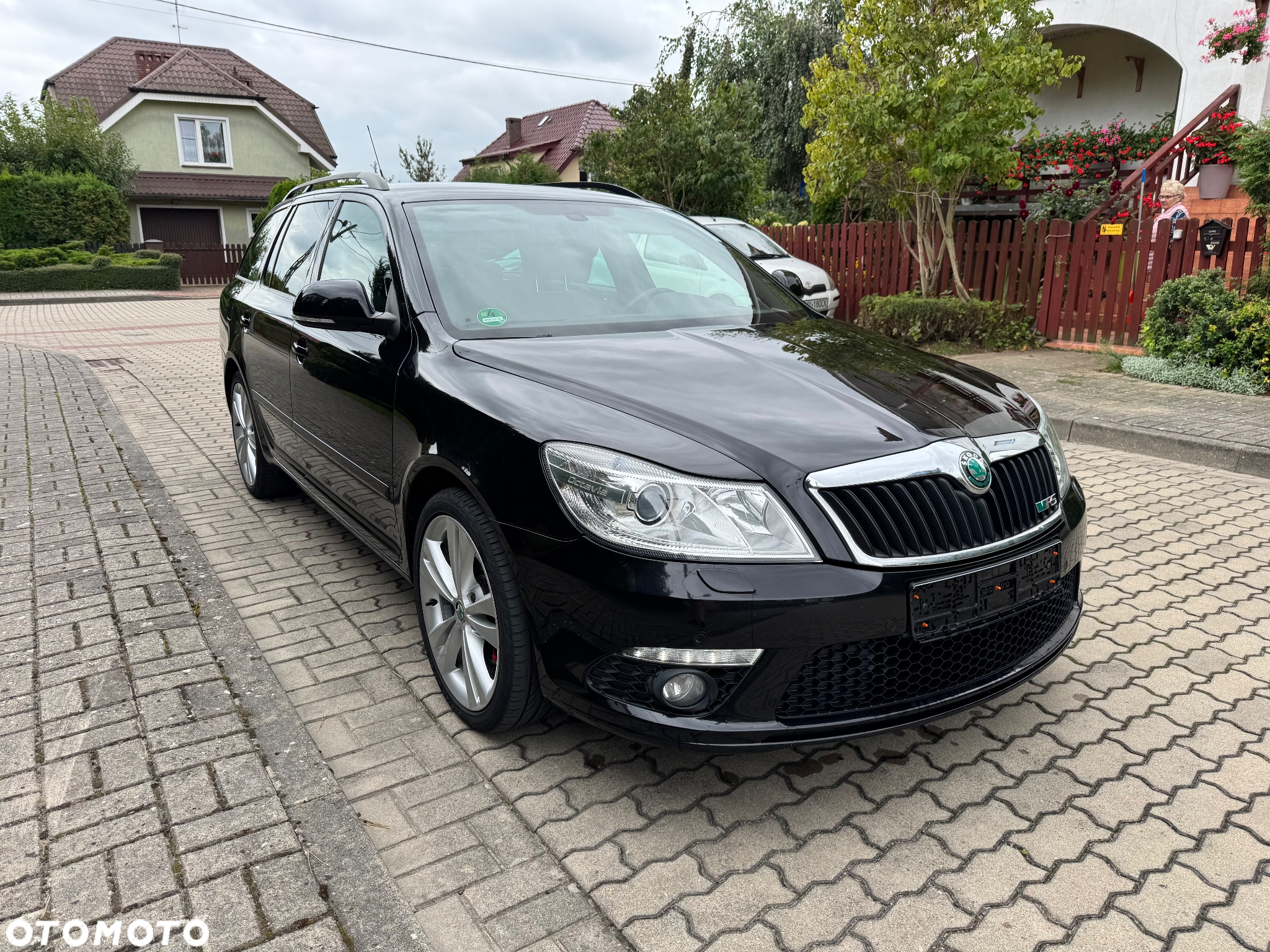 Skoda Octavia Combi 2.0 TDI DPF DSG RS - 5