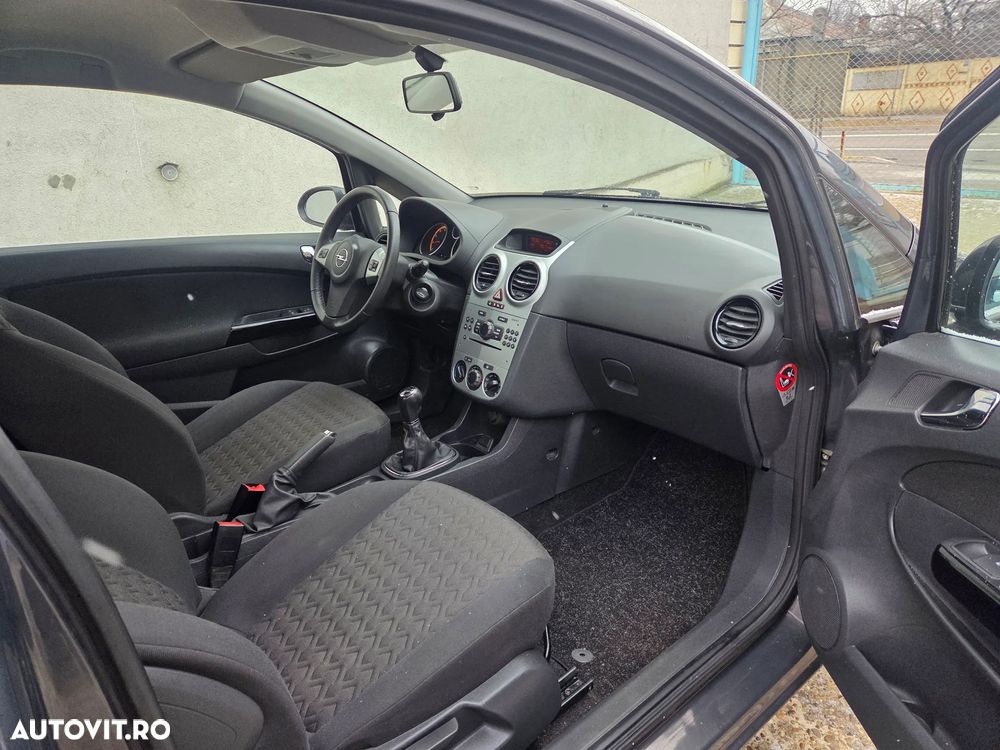 Opel Corsa 1.4 16V Color Edition - 7
