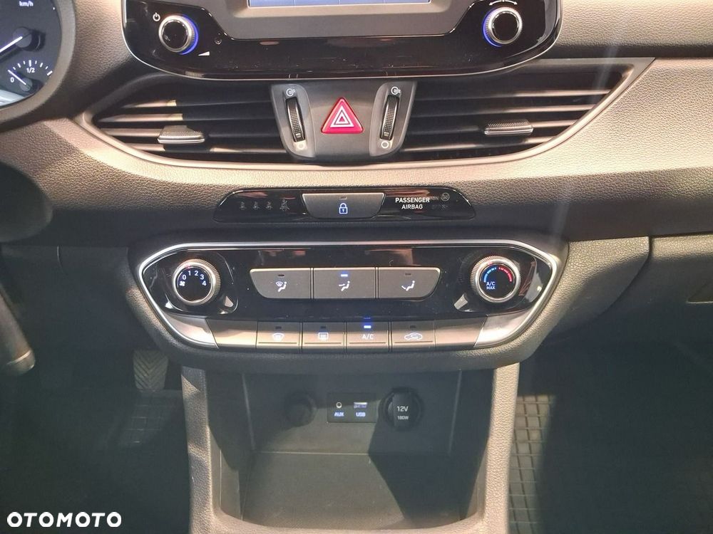 Hyundai i30 - 18