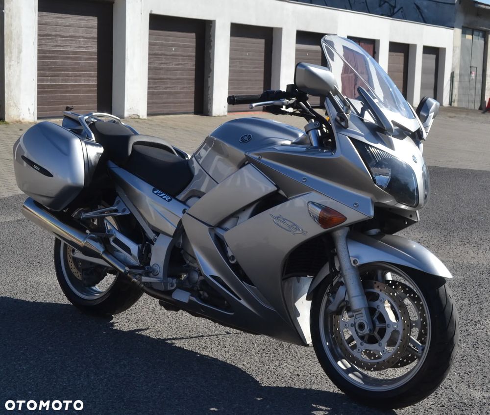 Yamaha FJR - 24