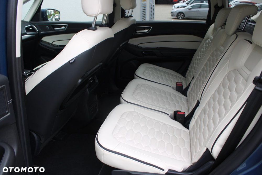 Ford S-Max - 21