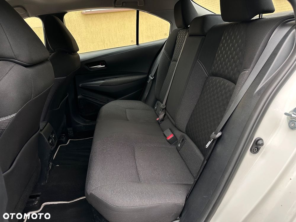 Toyota Corolla 1.8 Hybrid Comfort - 12