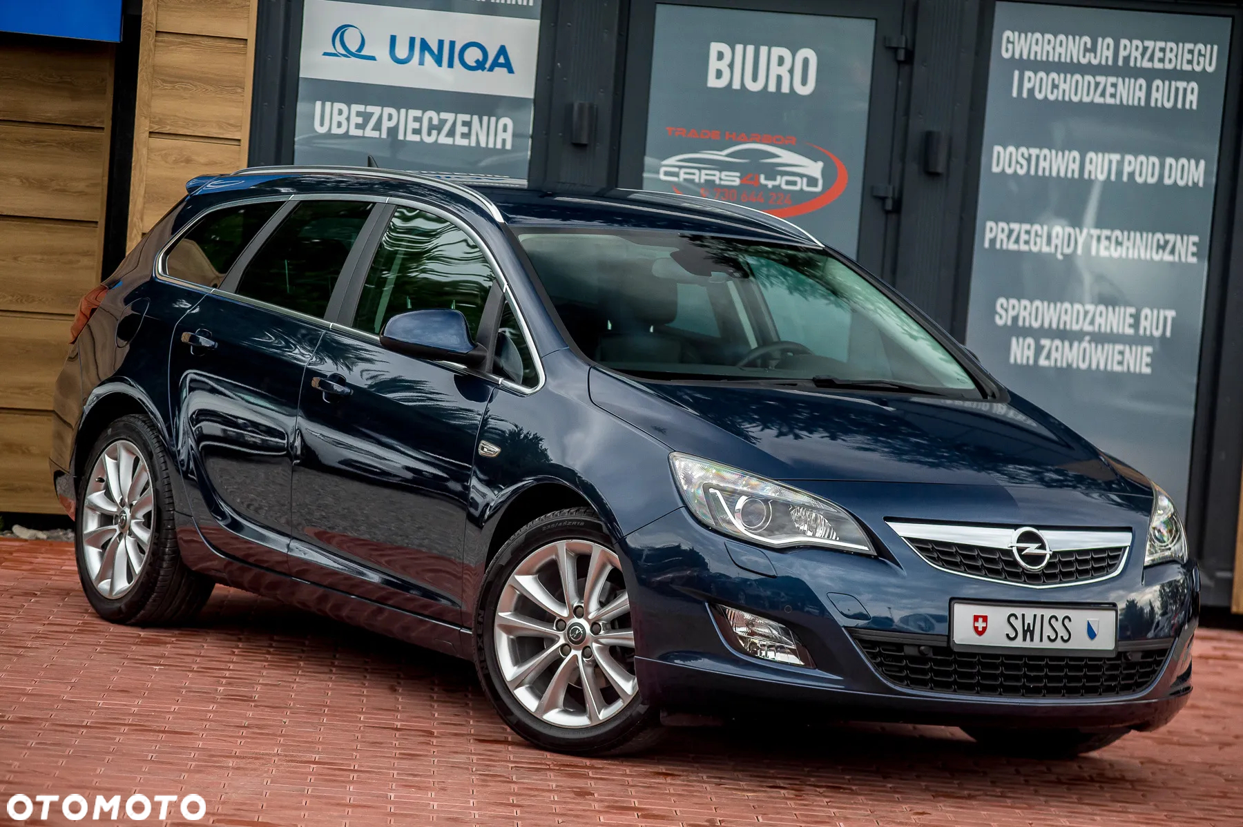 Opel Astra 1.6 Turbo Cosmo - 3
