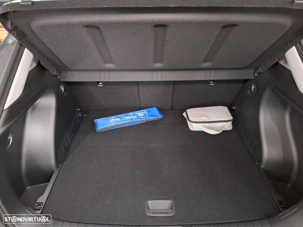 Hyundai Kauai 1.6 GDi HEV Premium - 26