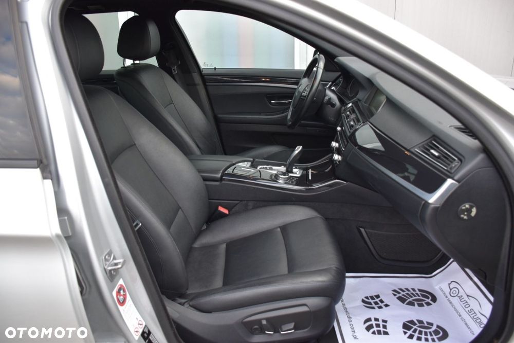 BMW Seria 5 520d xDrive Luxury Line - 6