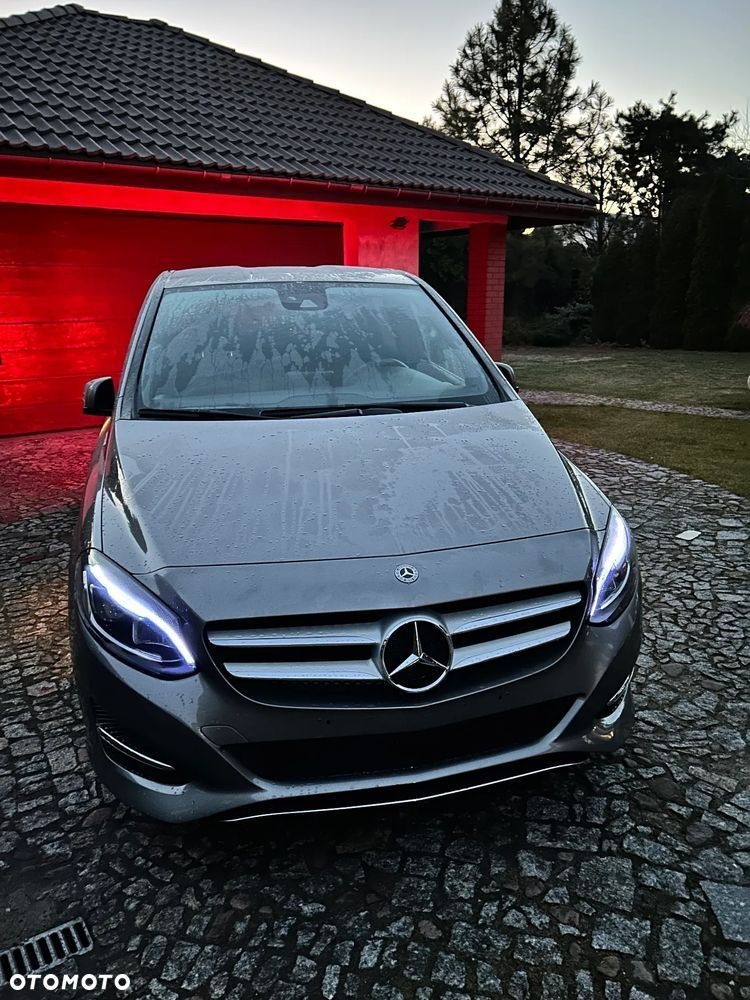 Mercedes-Benz Klasa B 200 (CDI) d 4Matic 7G-DCT Style - 31