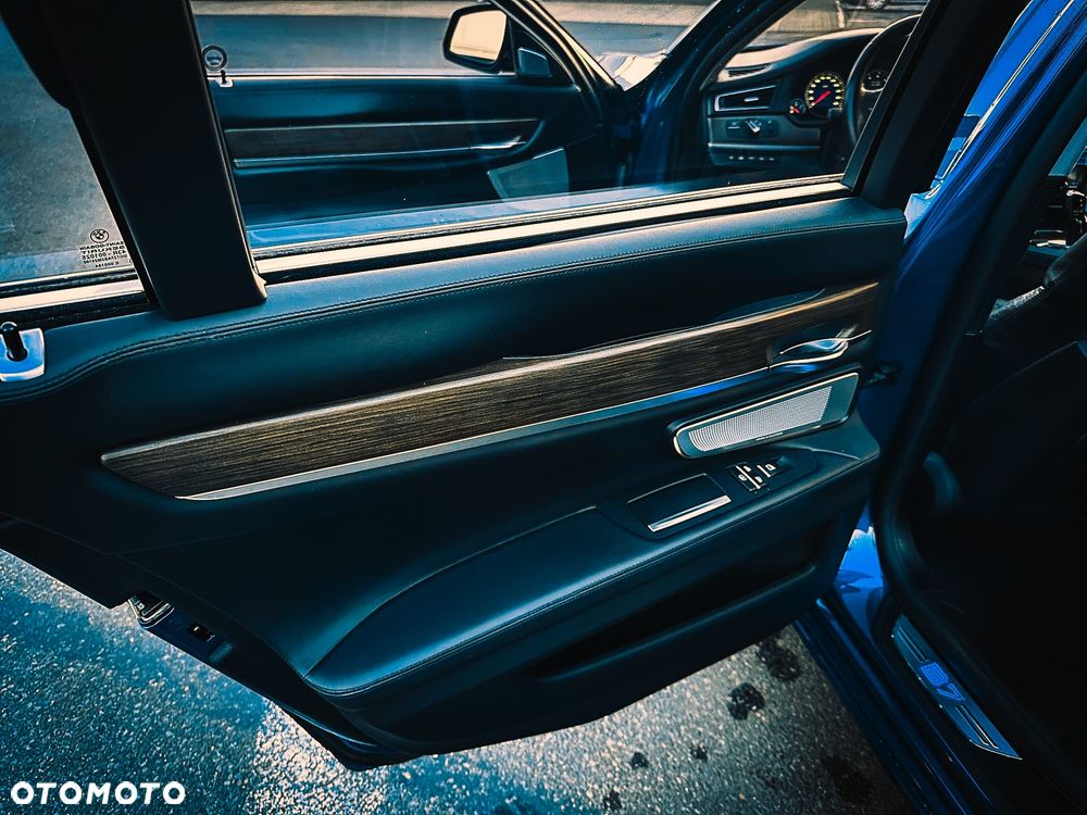 BMW-ALPINA B7 Bi-Turbo Switch-Tronic Allrad - 18