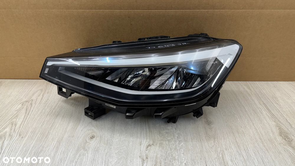 VW ID4 ID.4 LEWA LAMPA PRZÓD FULL LED 11B941005B D643JRO - 1