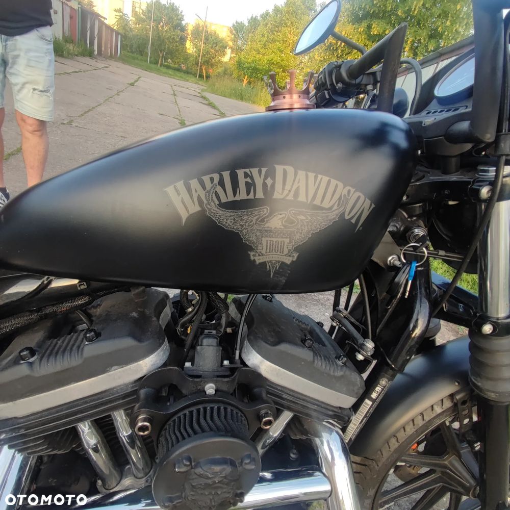 Harley-Davidson Sportster Iron 883 - 8