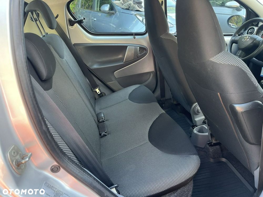 Toyota Aygo - 16