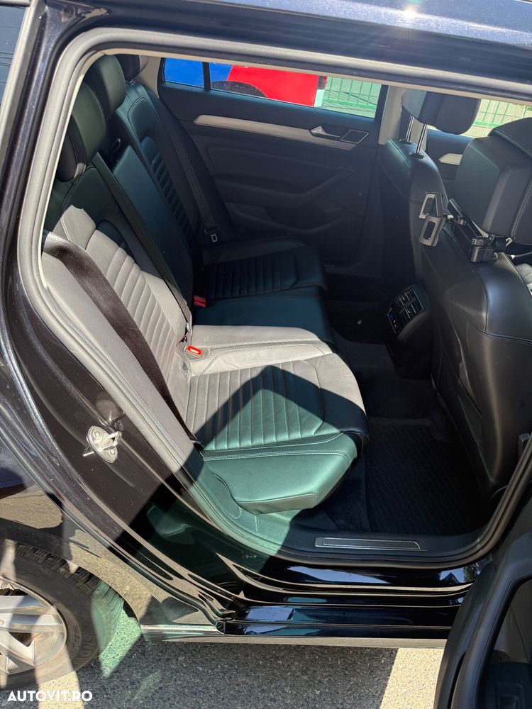 Volkswagen Passat 2.0 TDI DSG 4Motion R Executive - 19