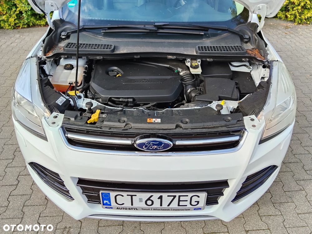 Ford Kuga 1.6 EcoBoost 2x4 Titanium - 18