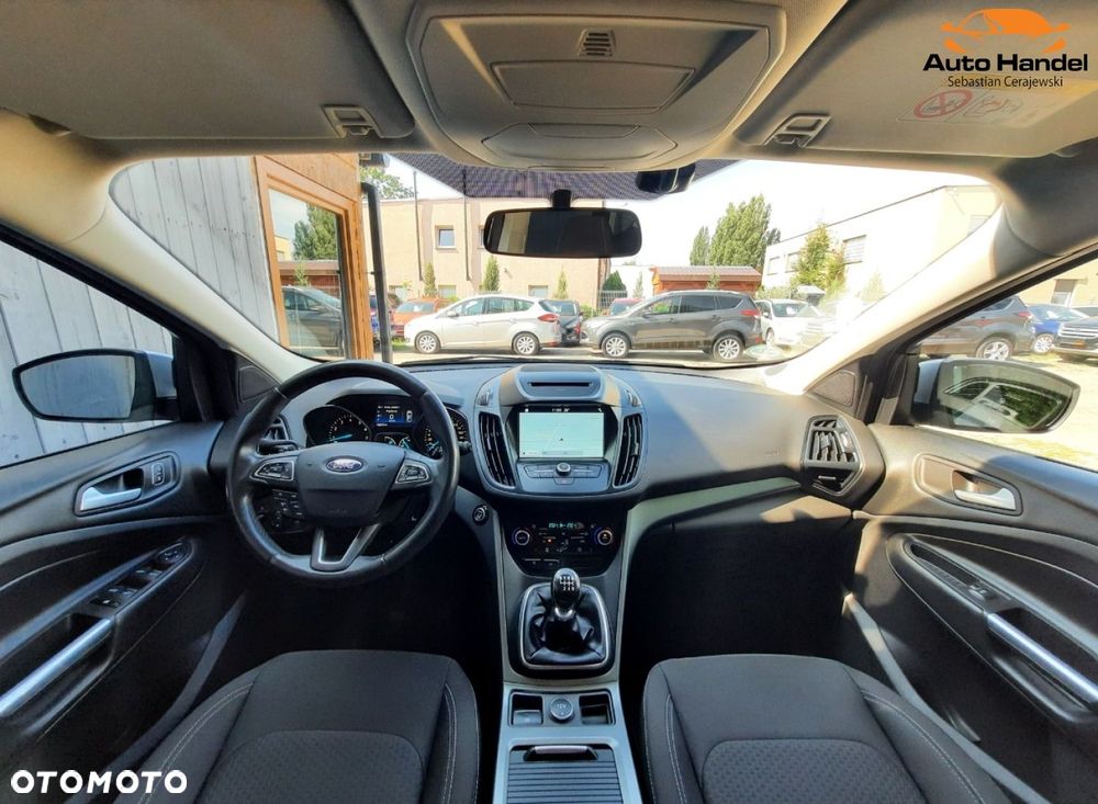 Ford Kuga 1.5 EcoBoost 2x4 Titanium - 5