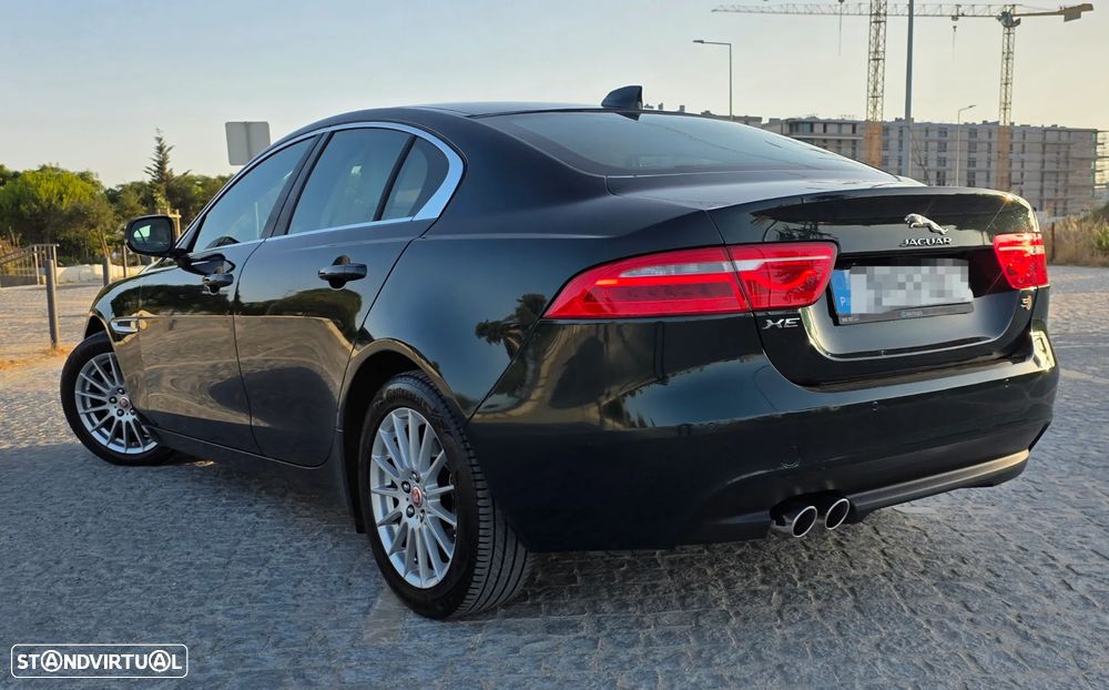 Jaguar XE 2.0 D Portfolio Aut. - 14