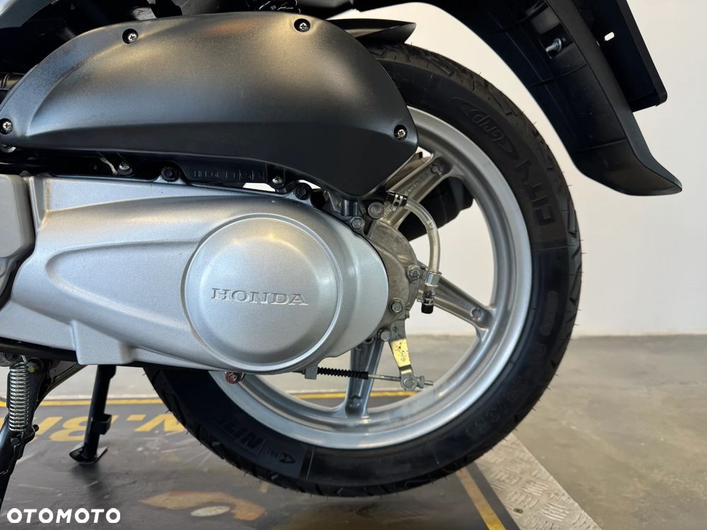 Honda SH - 25