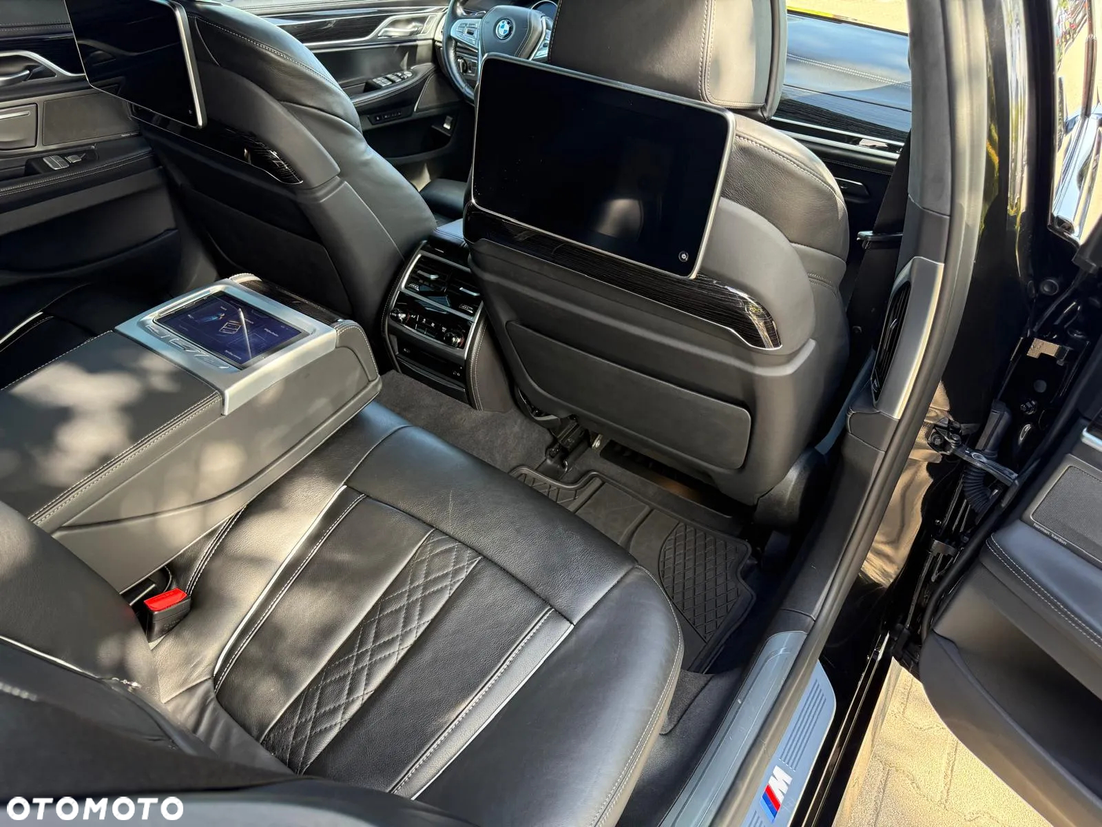 BMW Seria 7 740e iPerformance - 16