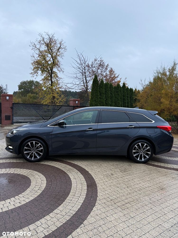 Hyundai i40 Kombi 1.7 CRDi DCT Premium - 4